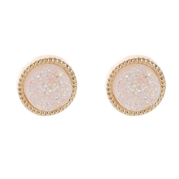 Jewelry - White & Gold Druzy Earring Stud